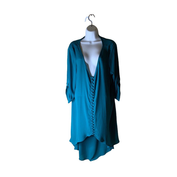 Torrid Shirt Women's Size 2 (2X) Tunic Button Front Lightweight Rolled Sleeves - Picture 1 of 8
